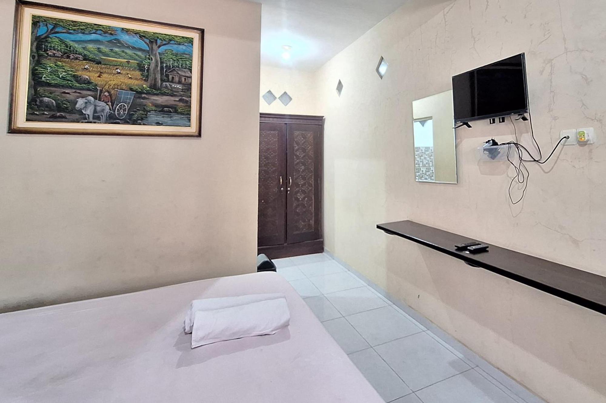 Villa Bukit Bunga Syariah Redpartner Pacet Mojokerto Экстерьер фото