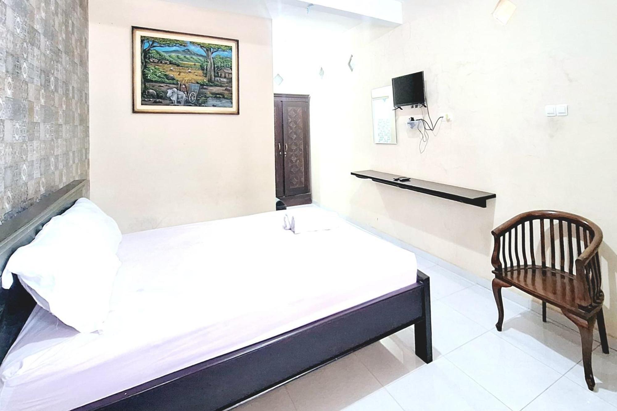 Villa Bukit Bunga Syariah Redpartner Pacet Mojokerto Экстерьер фото