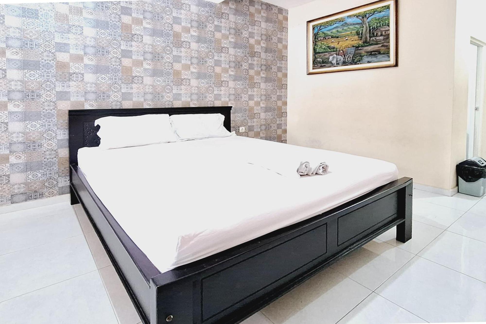 Villa Bukit Bunga Syariah Redpartner Pacet Mojokerto Экстерьер фото